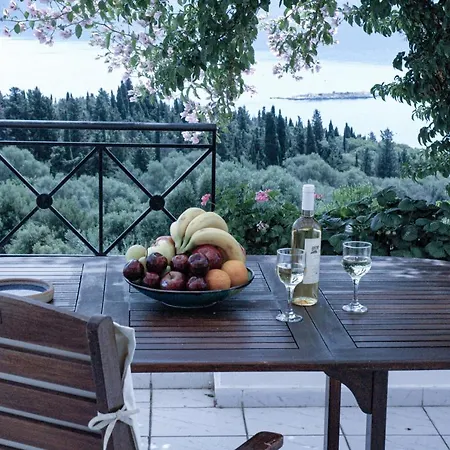 Daire Evreti With Stunning Views, Near Fiscardo Fiskardo