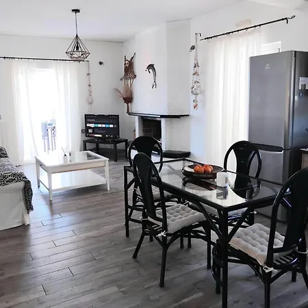 Evreti With Stunning Views, Near Fiscardo Apartment