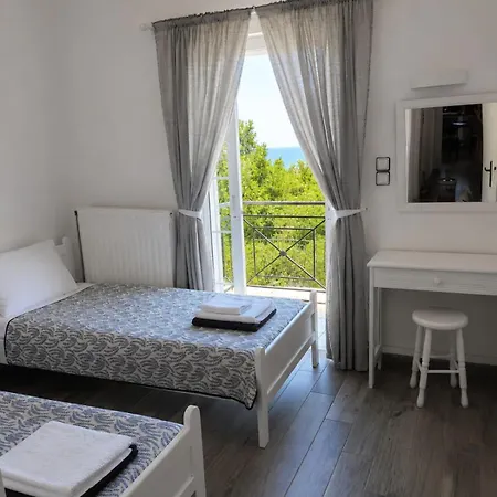 Evreti With Stunning Views, Near Fiscardo Apartment Fiskardo